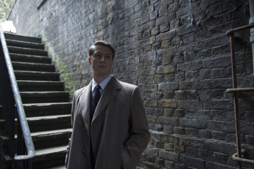 In the Dark & Grantchester, οι νέες σειρές μυστηρίου της COSMOTE TV