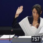 Η Ευρωβουλή υιοθετεί μέτρα για την εξισορρόπηση της επαγγελματικής και οικογενειακής ζωής