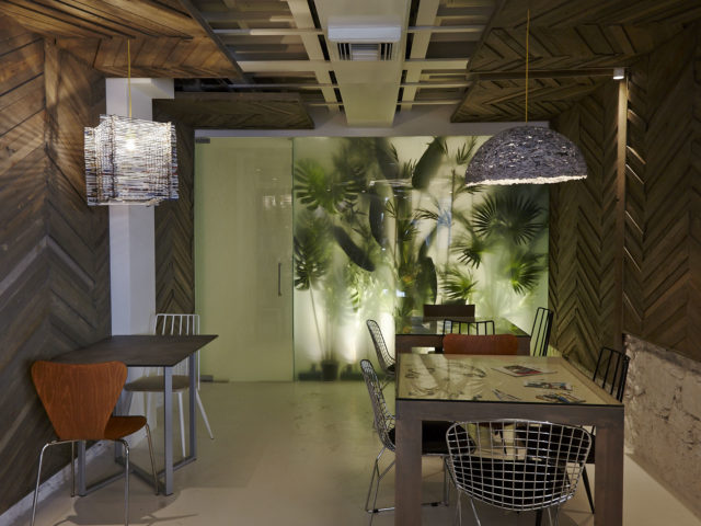 Σε μια από τις πιο όμορφες γωνιές του ιστορικού κέντρου της πόλης, τo νέο σπίτι της Σχεδίας άνοιξε τις πόρτες του