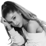 H Ariana Grande ακυρώνει εμφανίσεις της λόγω…αλλεργικού σοκ από τομάτα