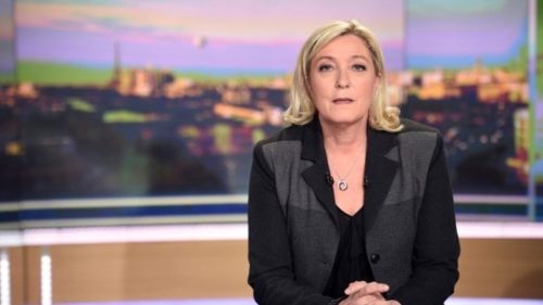 Γαλλία: Πρώτη η ακροδεξιά Λεπέν σε δημοσκόπηση για τις ευρωεκλογές