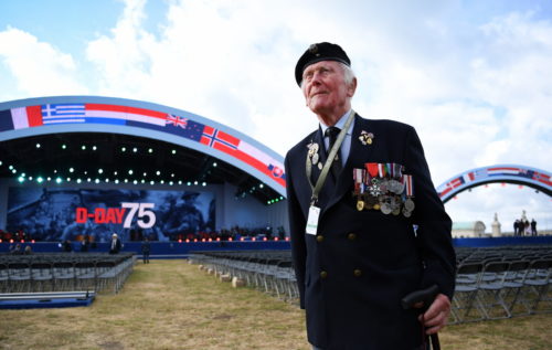 Βετεράνοι και ηγέτες συγκεντρώνονται στη νότια Αγγλία για να τιμήσουν τη D Day
