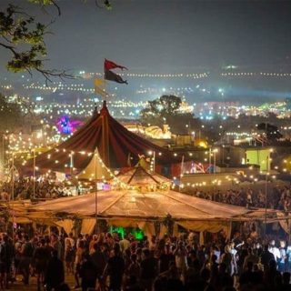 Ένα νέο βιβλίο για την ιστορία του Glastonbury Festival θα κυκλοφορήσει με αφορμή την 50η επέτειό του