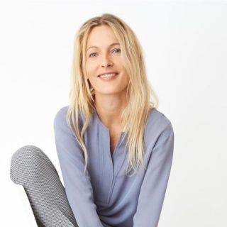 Δύο βιβλία που ασχολούνται με τον αρχαίο ελληνικό κόσμο, κυκλοφόρησαν πρόσφατα στη γλώσσα μας.