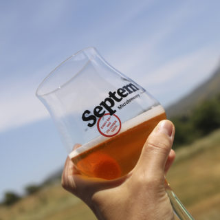 Πριν από δέκα χρόνια, η δημιουργία μιας μικροζυθοποιίας στην Εύβοια έμοιαζε σαν ένα τρελό όνειρο