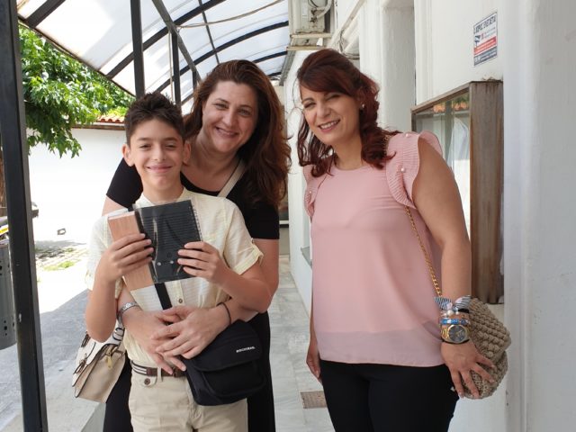 Με μια συγκινητική έκπληξη ολοκληρώθηκε η σχολική χρονιά σε ένα δημοτικό σχολείο της Καβάλας