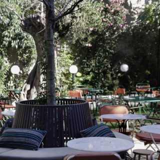 Το Λοκάλι συστήνεται ως «ελληνική pub» σε έναν χώρο που έχουμε αγαπήσει με διαφορετικό τρόπο στο παρελθόν