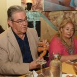 Εκλογές 2019: Νικητές στην καρδιά μας αυτοί που κέρασαν ψωμάκια-σφυροδρέπανα τον Δημήτρη Κουτσούμπα