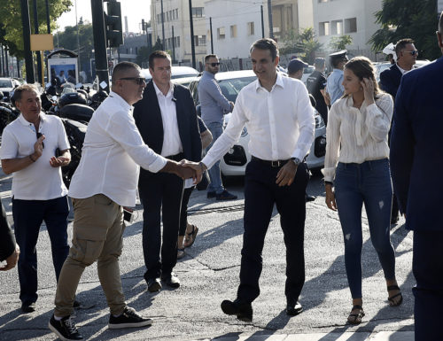 Guardian για Μητσοτάκη: Πρωθυπουργός με ριζικά διαφορετικό στιλ