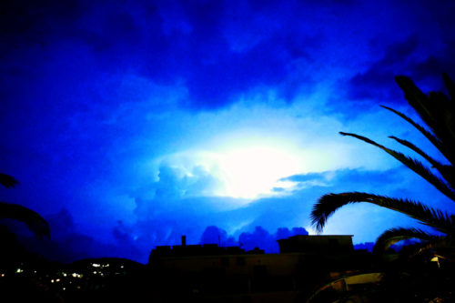 Από την Πέμπτη η πρώτη φθινοπωρινή επιδείνωση του καιρού με βροχές και τοπικές καταιγίδες