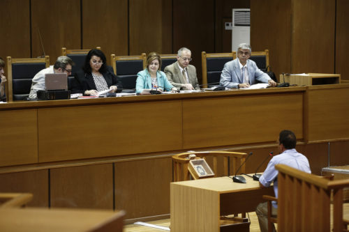 Δίκη Χ.Α.: Ο κατηγορούμενος Λέων Τσαλίκης αρνείται οποιαδήποτε σχέση με τη νεοναζιστική οργάνωση και τη δολοφονία του Παύλου Φύσσα