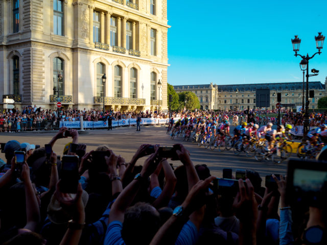 Το Τουρ ντε Φρανς έφτασε στο Παρίσι. Ανταπόκριση του Bernard Steffin.