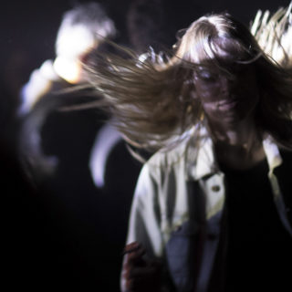 Αύγουστος στην Αθήνα κι έγινε ένα ουρανοκατέβατο πάρτι απέναντι από τα παλιατζίδικα