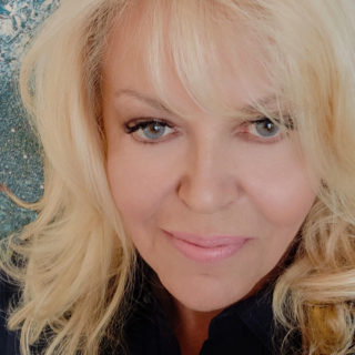 Σεμίνα Διγενή: «Ο Πειραιάς είναι μια από τις πιο όμορφες πόλεις του κόσμου»