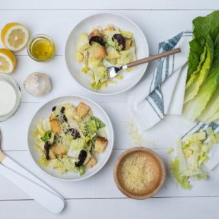 10 χορταστικές σαλάτες για τις καυτές μέρες του καλοκαιριού