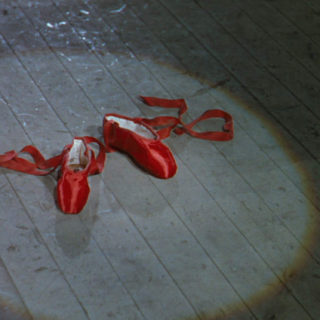 Όταν ένας αθηναϊκός Αύγουστος σώθηκε χάρη σε «Κόκκινα Παπούτσια»