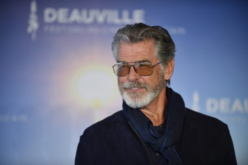 Πιρς Μπρόσναν: Ο γιος του κάνει πασαρέλα και καταφέρνει να είναι πιο όμορφος και από τον ίδιο [ΕΙΚΟΝΕΣ]