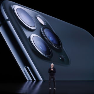 iPhone 11: Τί μας θυμίζει, τί μας θυμίζει. Τα memes πήραν φωτιά