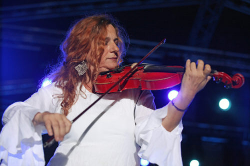 Η Ευανθία Ρεμπούτσικα σε μια μοναδική συναυλία για καλό σκοπό