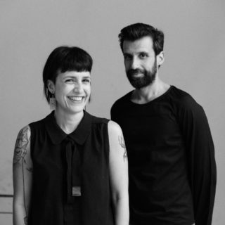 Το ελληνικό brand Eating the Goober μόλις διακρίθηκε για ένα ανατρεπτικό και ηθικό προϊόν μόδας