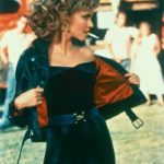 Πωλείται σε δημοπρασία το δερμάτινο σύνολο της Ολίβια Νιούτον – Τζον από το “Grease”