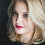 «Μια προφητική φεμινίστρια»: Ο αποχαιρετισμός της Vogue στην Σοφία Κοκοσαλάκη