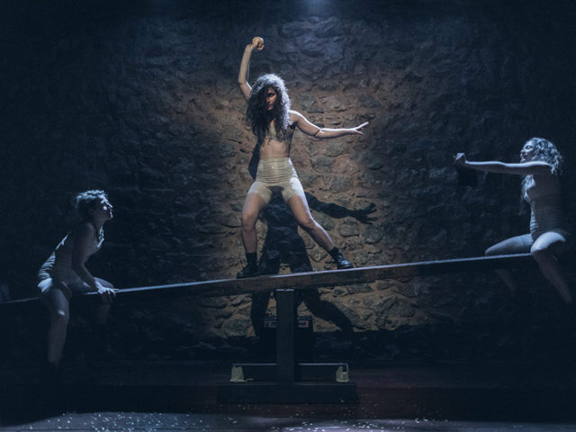 Τρεις παραστάσεις που επιμένουν και διαρκούν