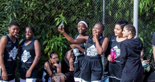 Ξεκίνησαν οι προπονήσεις της ΑntetokounΒros Academy