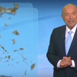 Απαράδεκτη μετάδοση δελτίου καιρού: Ο Αρνιακός συνέκρινε τους πρόσφυγες με τις καταιγίδες