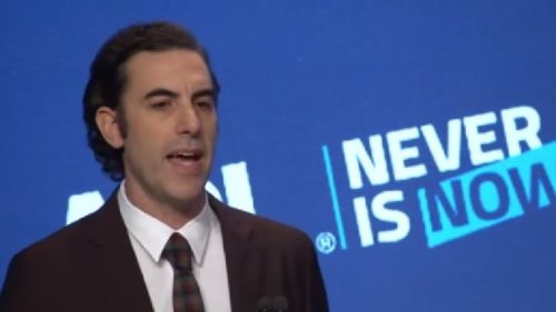 «Αν το Facebook υπήρχε στα 30s, θα είχε αφήσει τον Χιτλερ να αγοράσει πολιτική διαφήμιση»