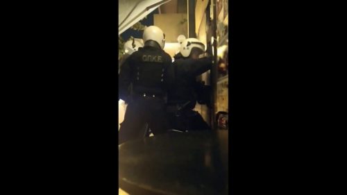 «Έτσι γα..νε οι χακί. Στα Εξάρχεια έχουμε χούντα ρε, το κατάλαβες;»