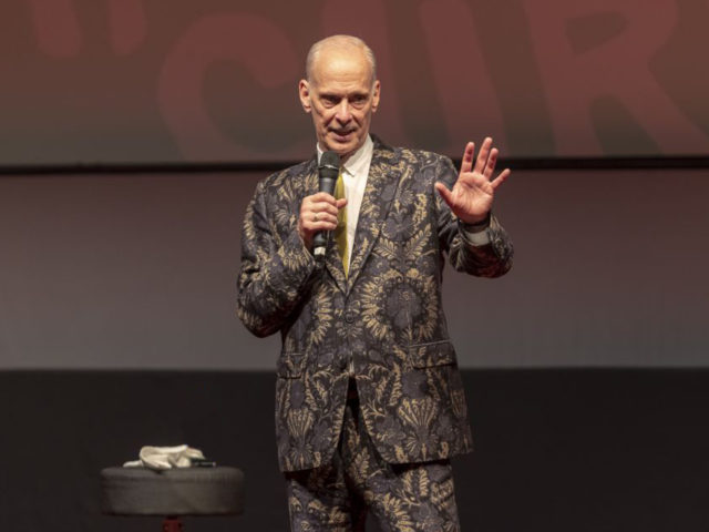 Δύο Απογεύματα στον Βρώμικο Κόσμο του John Waters