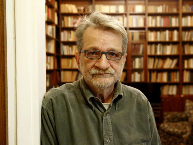 Ο Χριστόφορος Κάσδαγλης παραμένει αισιόδοξος και συνεχίζει να γράφει, να γράφει, να γράφει…