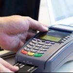 Πλαφόν στο ύψος των δαπανών που γίνονται με ηλεκτρονικές πληρωμές