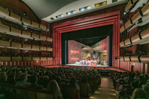 «Ένα προς ένα»: Πρόγραμμα αγοράς εισιτηρίων για παιδιά και νέους σε παραστάσεις της ΕΛΣ με 2€