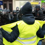 Πρώτες καταδίκες αστυνομικών για άσκηση βίας εναντίον διαδηλωτών των «Κίτρινων Γιλέκων»