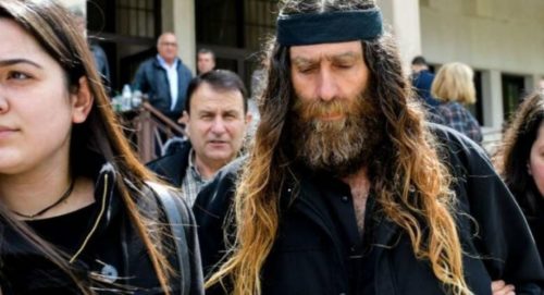 Το δικαστήριο αθώωσε τον πατέρα του Βαγγέλη Γιακουμάκη