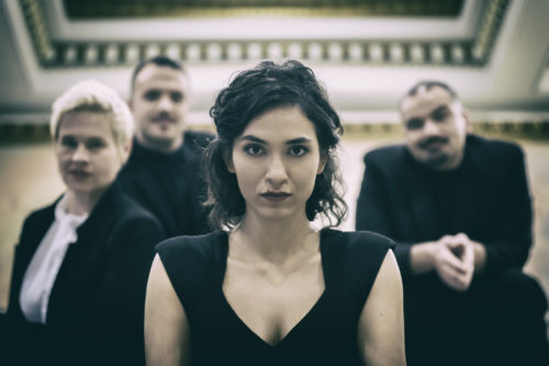 Το θεατρικό έργο «Το Σύστημα του Πόντζι» παρουσιάζεται για πρώτη φορά στην Ελλάδα