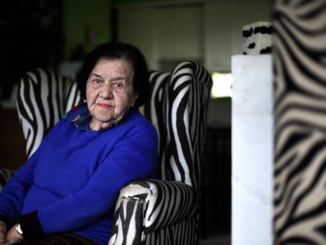 Η Κατίνα Τέντα – Λατίφη θυμάται πάντα το χορό των ανταρτών στο Γράμμο ως μια από τις πιο ευτυχισμένες στιγμές της ζωής της