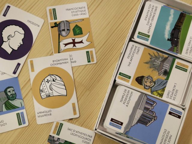 Ο «σκαντζόχοιρος» της οδού Καρόρη παίζει την ιστορία στα δάχτυλα