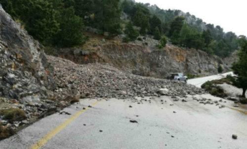 Χανιά: Κατολισθήσεις σε σημεία του επαρχιακού οδικού δικτύου