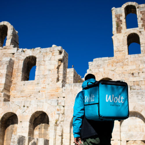 Η Wolt διαψεύδει τα δημοσιεύματα για απόλυση συνδικαλιστή εργαζομένου