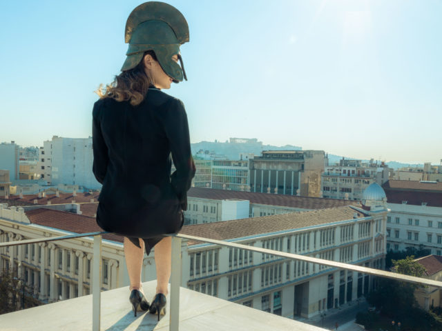 Γιωργής Τσουρής: «Ο πόλεμος, η επιβολή της ισχύος και η υποτίμηση της ζωής, δυστυχώς, δεν έφυγαν ποτέ από την μόδα».