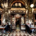 Το παλαιότερο καφενείο στον κόσμο βρίσκεται στη Βενετία και φέτος θα κλείσει 300 χρόνια