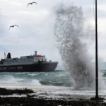 Σε ισχύ το απαγορευτικό απόπλου από Πειραιά, Ραφήνα και Λαύριο