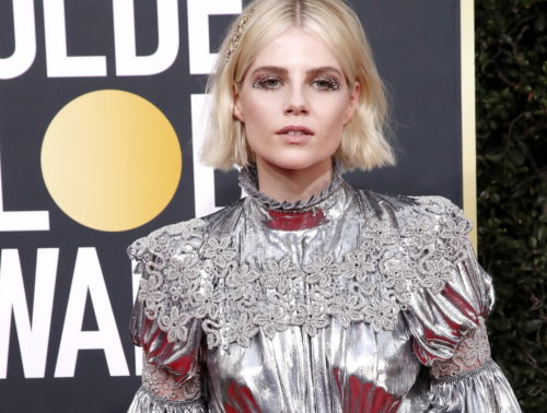 Η Λούσι Μπόιντον μετατρέπεται σε Μάριαν Φέιθφουλ