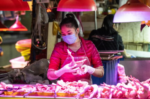 Δώδεκα τόνοι προστατευτικού υλικού κατευθύνονται στην Κίνα