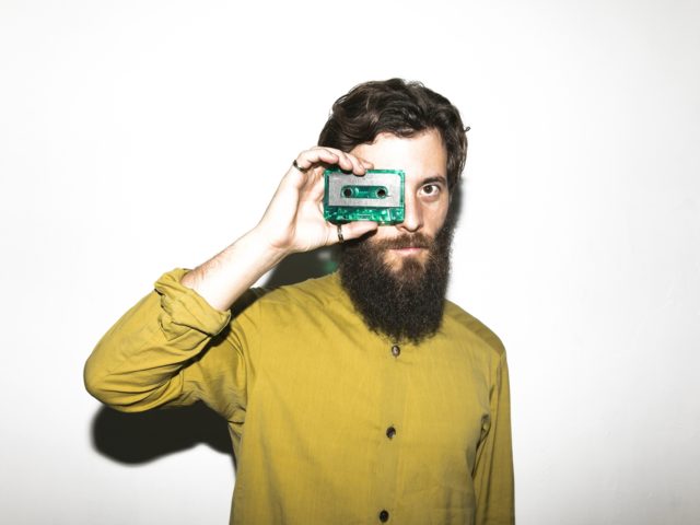 Ο Constantine Skourlis έχει ένα φετίχ με τα ταξίδια