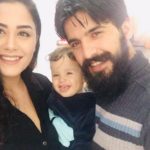 «Πήραν ένα-ένα τα εσώρουχά μου, τα σήκωσαν ψηλά, είπαν κάτι στα ελληνικά και γέλασαν»