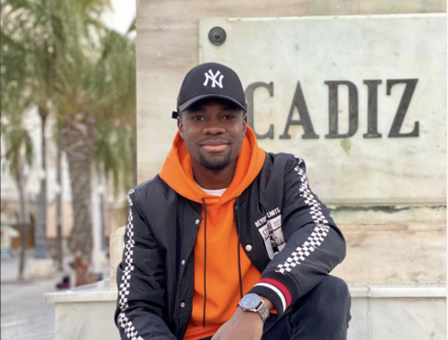 «Έξω οι Ναζί»: Ένα ολόκληρο στάδιο στη Γερμανία στέκεται απέναντι σε οπαδό που έβγαζε ρατσιστικές κραυγές εναντίον Γκανέζου παίκτη [ΒΙΝΤΕΟ]